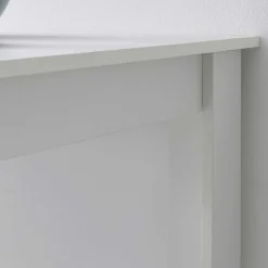 Bartisch in Weiß Salverna