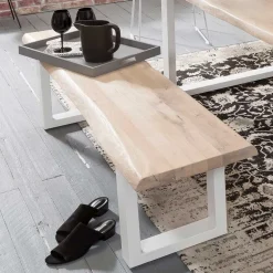 Baumkanten Tisch und Bank Lavronica