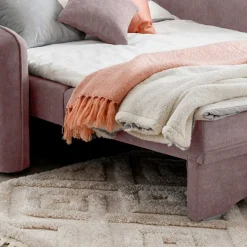 Bettcouch Alma