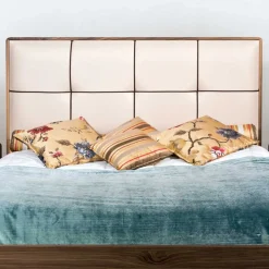 Doppelbett mit Nachtkonsolen Ledro