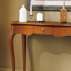 Elegantes Konsolentischchen Chamba