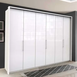 Geräumiger Falttürenschrank Grinzia