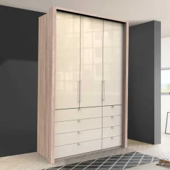 Geräumiger Kleiderschrank Codumenta