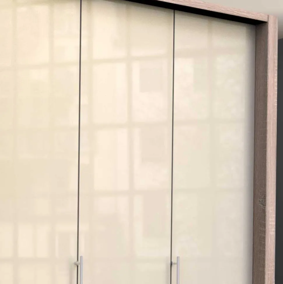Geräumiger Kleiderschrank Codumenta