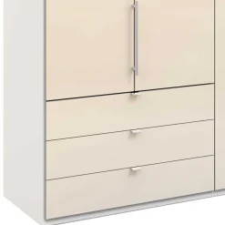 Geräumiger Schlafzimmerschrank Invelita