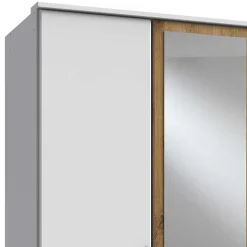 Großer Kleiderschrank Cerhard