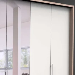 Großer Schlafzimmerkleiderschrank Lolyana
