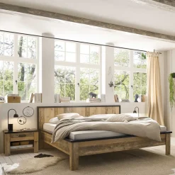 Großes Bett Landhaus Studiana