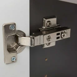 Hängeschrank Trashing