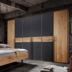 Hochwertiger Kleiderschrank Scoddo