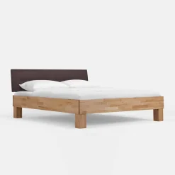 Holzbett Taupo