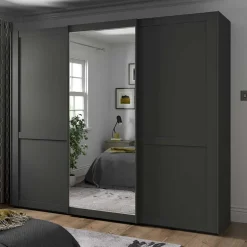 Kleiderschrank mit Schiebetüren Hierro
