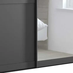 Kleiderschrank mit Schiebetüren Hierro