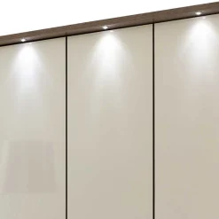 Kleiderschrank This