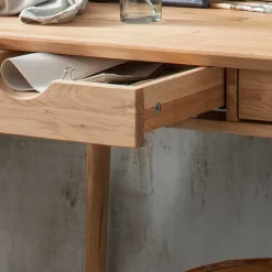 Kleiner Schreibtisch Jemja