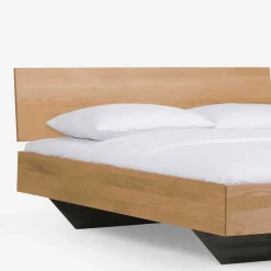 Kufen Holzbett mit Nachttischen Driven