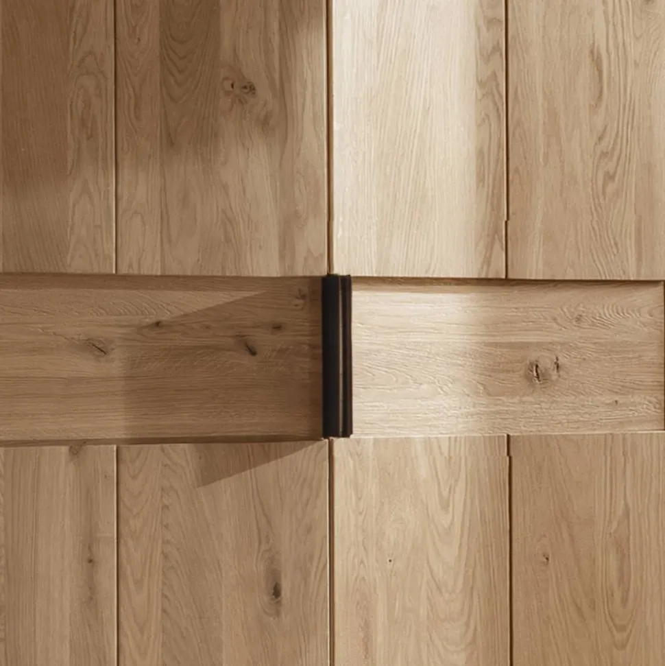 Massiver Holzkleiderschrank Snoba