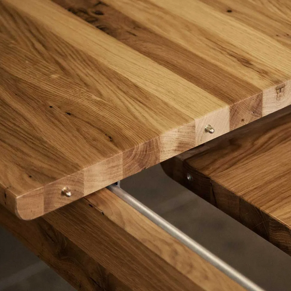 Massiver Holztisch Vinial