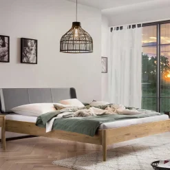 Massivholz Bett Wildeiche Chacos