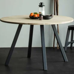Moderner Tisch Geniasan