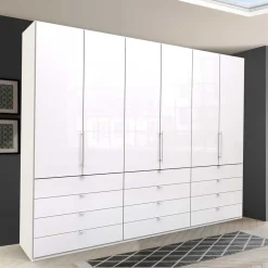 Riesiger Kleiderschrank Grinzia