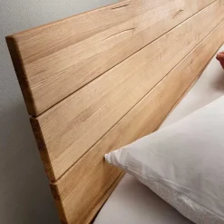 Schlafzimmer Emjan