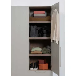 Schmaler Kleiderschrank Padru