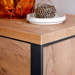 TV Board Tacuria
