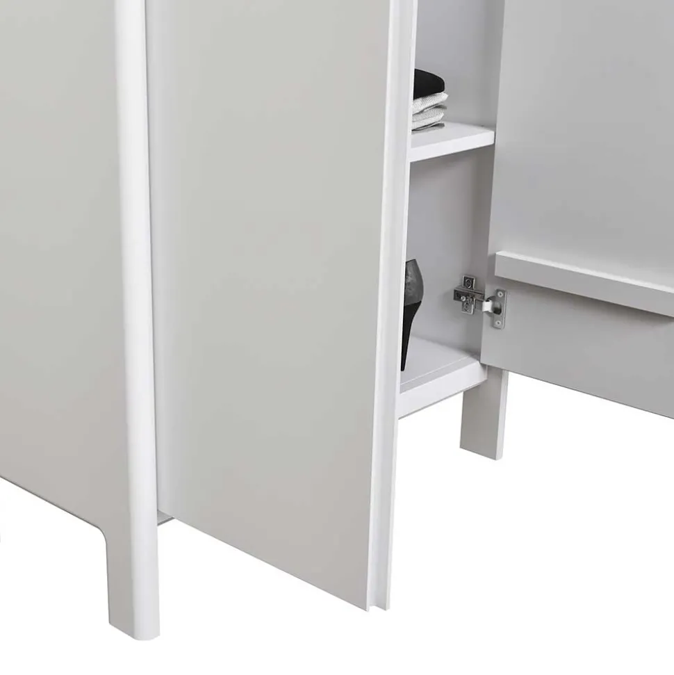 Weißer Dielenschrank Sanakas