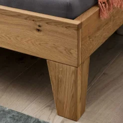 Wildeiche Holzbett Snaucia