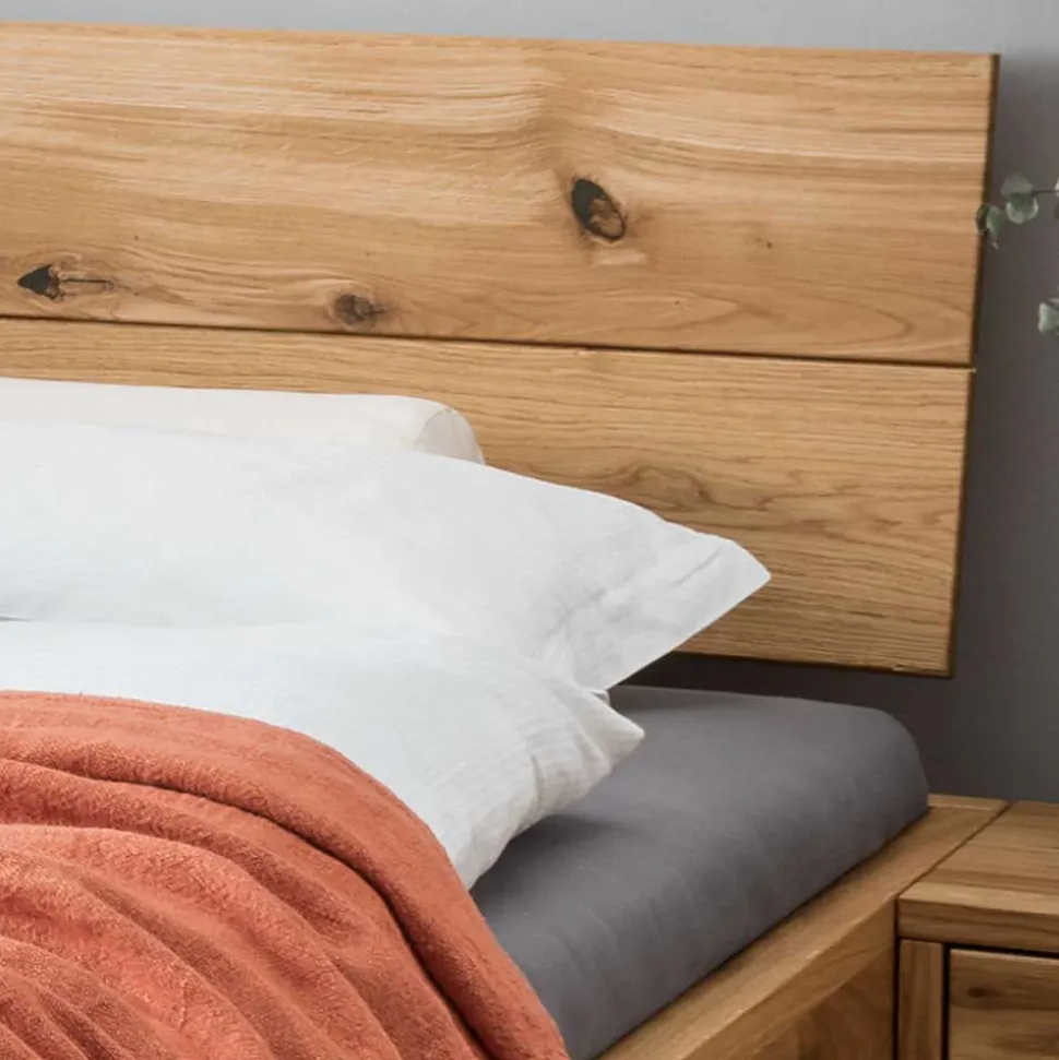 Wildeiche Holzbett Snaucia