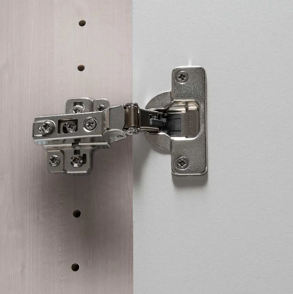 XL Kleiderschrank Saconso